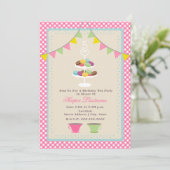 Macaron Birthday Tea Party Invitation roze Gingham Kaart (Staand voorkant)