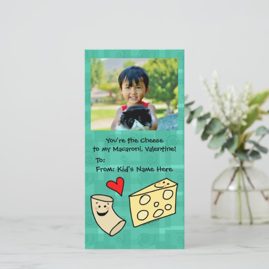 Macaroni Loves Cheese Schattige Kinderen Valentijn Feestdagenkaart (Staand voorkant)