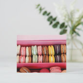 Macarons in verschillende kleuren briefkaart (Staand voorkant)