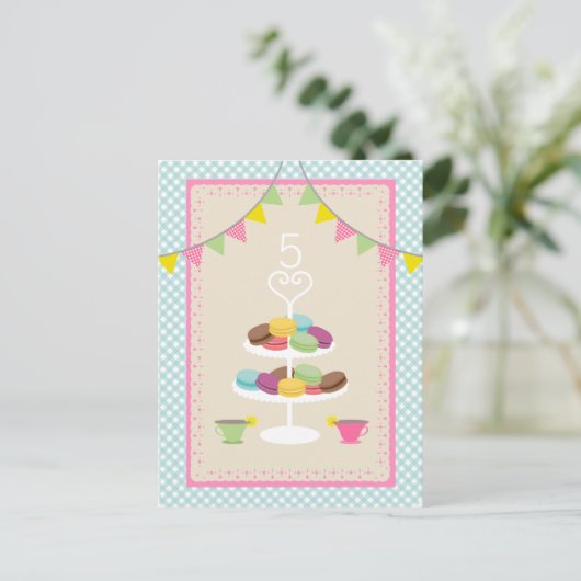 Macarons + Tea Party Briefkaart Uitnodigen (Staand voorkant)