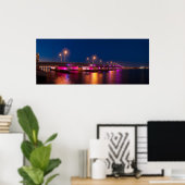 MacArthur Causeway 's nachts - Poster (Thuiskantoor)