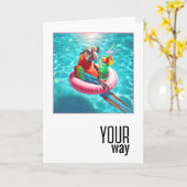 Macaw Parrot met een cocktail drijvend in een zwem Kaart (Gele Bloem)