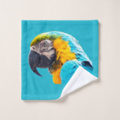 Macaw portrait on a turquoise background bad handdoek (Wasdoekje)