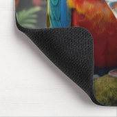 Macaw Wearing a Santa Claus Hat Muismat (Hoek)