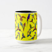 Macaws en nog meer macaws tweekleurige koffiemok (Voorkant rechts)