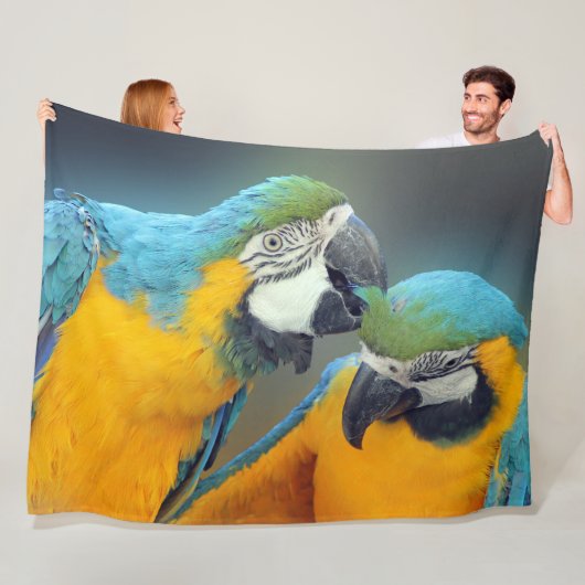 Macaws in love fleece deken (In situ)