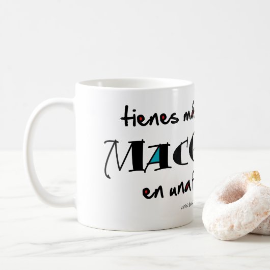 MacGyver en una ferretería Koffiemok (Met donut)