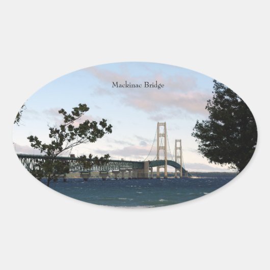 Mackinac Bridge met boomklever Ovale Sticker (Voorkant)