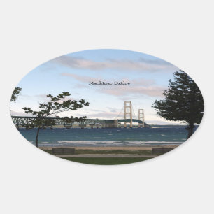 Mackinac Bridge met boomklever Ovale Sticker