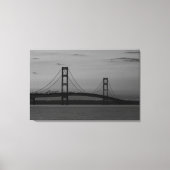 Mackinac Bridge op Dusk Grayscale Canvas Afdruk (Voorkant)
