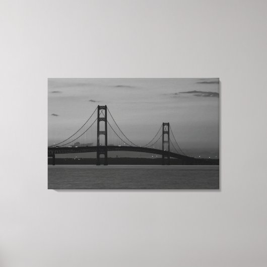 Mackinac Bridge op Dusk Grayscale Canvas Afdruk (Voorkant)