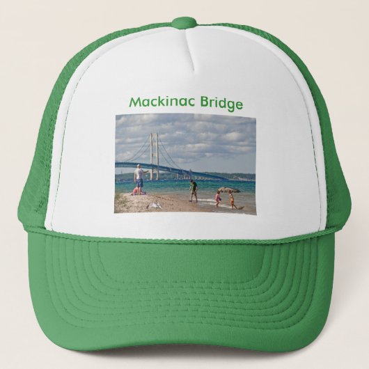 Mackinac Bridge Trucker Pet (Voorkant)