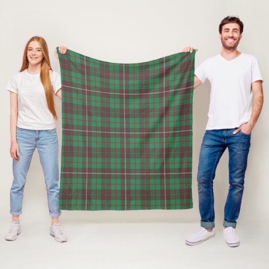 MacKinnon Jacht Oude Schotse Plaid Fleece Deken (In situ)