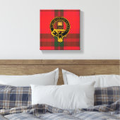 Macnab Scottish Crest en Tartan Canvas print (Insitu (Slaapkamer))