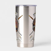 MacPherson Clan Badge Tartan & Zwaarden Geïsoleerde Drinkbeker (Links)