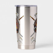 MacPherson Clan Badge Tartan & Zwaarden Geïsoleerde Drinkbeker (Rechts)