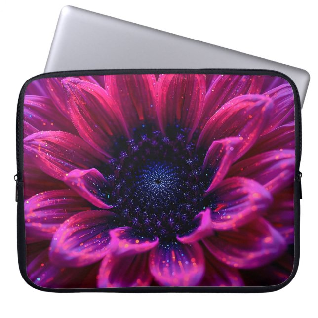 Macro Fuchsia Nevel 15 inch Laptop Sleeve (Voorkant)