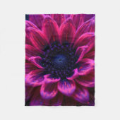 Macro Fuchsia Nevel Fleece Deken (Voorkant)
