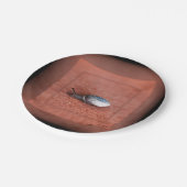 Macrofoto van slak op Terracotta Papieren Bordje (Gekanteld)