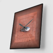 Macrofoto van slak op Terracotta Vierkante Klok (Hoek)