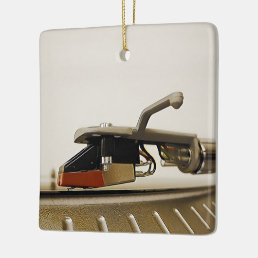 Macroopname cartridge - keramisch ornament (Links)