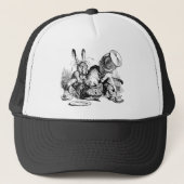 Mad Hatter en March Hare die de Dormouse duwen Trucker Pet (Voorkant)