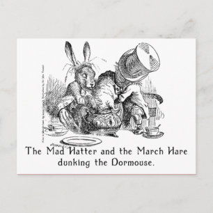 Mad Hatter en March Hare Dunking the Dormouse Briefkaart