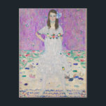 Mada Primavesi van Gustav Klimt Briefkaart<br><div class="desc">Het beroemde Mada Primavesi-portret van Gustav Klimt. Dit schilderij bevat een meisje in een witte jurk met bloemen voor een paarse achtergrond. Geweldige kleuren op deze illustratie.</div>