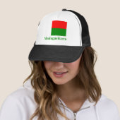 Madagaskar-vlag met naam in Madagaskar Trucker Pet (In situ)