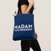 Madam Vice President marine blauw wit typografie Tote Bag (Dichtbij)