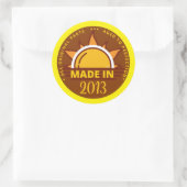 MADE IN 2013 grappig verjaardagscadeau Ronde Sticker (Tas)