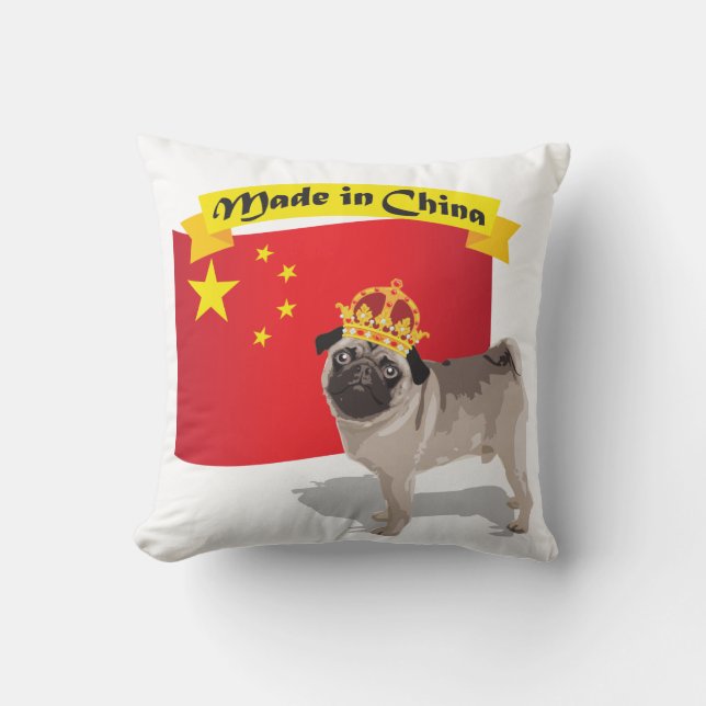 Made in China Pug met kroon en vlag Pillow Kussen (Voorkant)