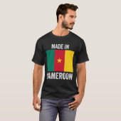Made in Kameroen // Nationale vlag van het wereldl T-shirt (Voorkant volledig)
