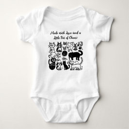 Made with Love & Chaos" Grappig Baby T-shirt - Sch