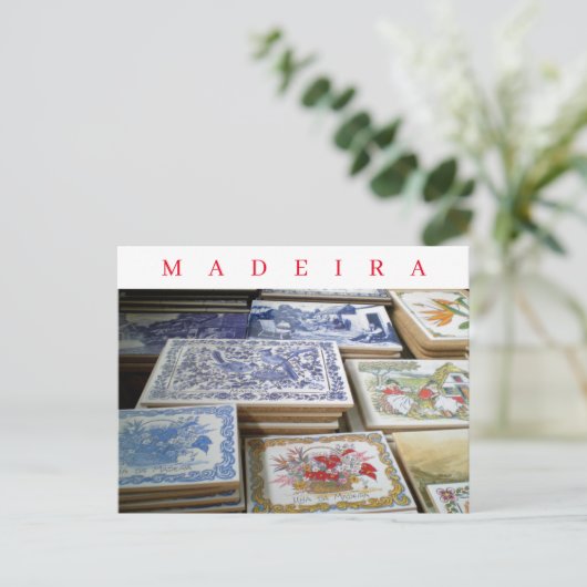 Madeira souvenir tegels zicht op ansichtkaart briefkaart (Staand voorkant)