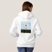 Madelief rechtop geisoleerd in de natuur. hoodie (Achterkant volledig)
