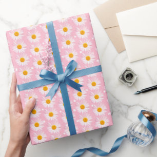 madeliefjes op stippen cadeaupapier