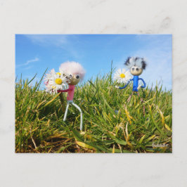 Madeliefjes plukkende fubby's. briefkaart