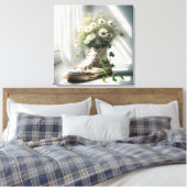 Madeliefjesboeket in een witte sneaker canvas afdruk (Insitu (Slaapkamer))