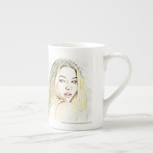 Madelyn Porselein Kop (Rechts)