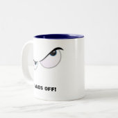 MadEyes, HANDS UIT! Tweekleurige Koffiemok (Voorkant links)