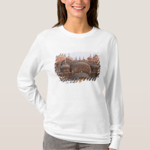 Madhavendra-paleis bij zonsondergang, Jaipur T-shirt