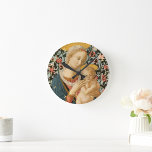 Madonna en Child Jesus Virgin Mary  Art Ronde Klok<br><div class="desc">Aangepaste, gepersonaliseerde, fijne kunst / Christelijk / christianiteit / religieuze kunstliefhebbers van de hoogste kwaliteit Grade-A acrylronde wandklok met een prachtige schattige, gedetailleerde temperatuur op poplair paneelschilderij, van een anonieme kunstenaar, van Madonna / Maagd Mary en Child Jesus. De klok kenmerkt tekst in elegant faux goudtypografiemanuscript. Voeg gewoon jouw tekst/namen/monogram...</div>