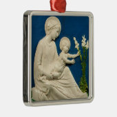 MADONNA MET KIND EN WITTE LILEN METALEN ORNAMENT (Rechts)