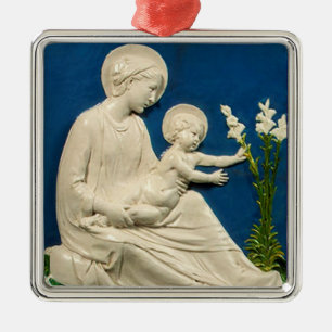 MADONNA MET KIND EN WITTE LILEN METALEN ORNAMENT