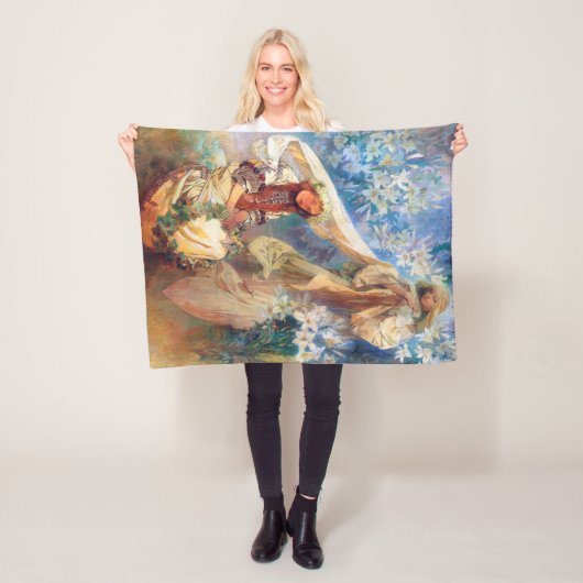 Madonna van de Lily, Mucha Fleece Deken (In situ)