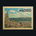 Madrid Briefkaart Spanje Vintage Travel<br><div class="desc">Madrid Spanje heeft een ontwerp in de stijl Vintage Travel,  met een uitzicht in de stad met bergen als achtergrond.</div>