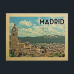 Madrid Briefkaart Spanje Vintage Travel<br><div class="desc">Madrid Spanje heeft een ontwerp in de stijl Vintage Travel,  met een uitzicht in de stad met bergen als achtergrond.</div>