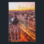 Madrid Spanje Capitol City Skyline Theedoek<br><div class="desc">Madrid Spanje Capitol City Skyline Beauful Oranje Light</div>