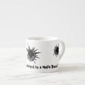 Mafia baas voor kogelgaten espresso kop (Voorkant rechts)